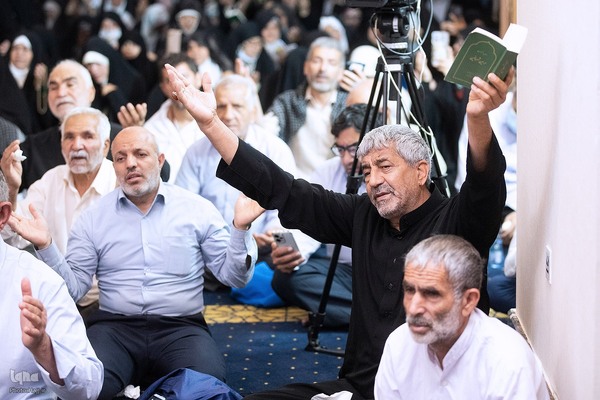 دعای ندبه زائران ایرانی در مکه مکرمه