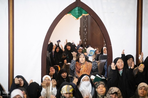 دعای ندبه زائران ایرانی در مکه مکرمه