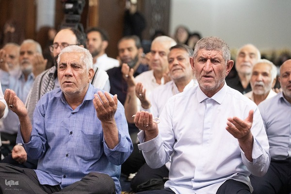 دعای ندبه زائران ایرانی در مکه مکرمه