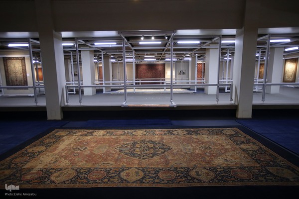 موزه فرش ایران