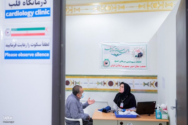 بازدید سرپرست حجاج ایرانی از بیمارستان مکه مکرمه