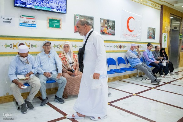 بازدید سرپرست حجاج ایرانی از بیمارستان مکه مکرمه
