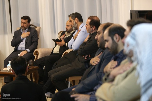 دیدار جمعی از فرزندان شهدا با خانواده شهید صیاد شیرازی