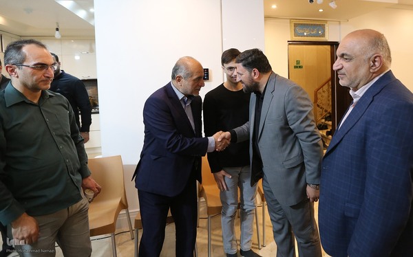 دیدار جمعی از فرزندان شهدا با خانواده شهید صیاد شیرازی