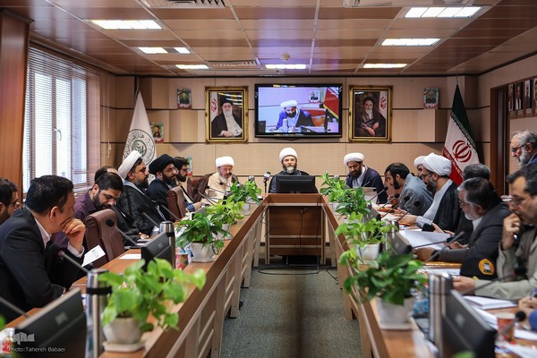 نشست هم‌اندیشی استادان تدبر در قرآن کریم