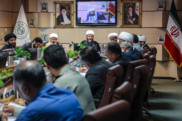 نشست هم‌اندیشی استادان تدبر در قرآن کریم