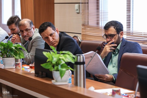 نشست هم‌اندیشی استادان تدبر در قرآن کریم