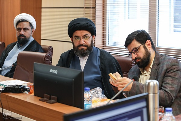 نشست هم‌اندیشی استادان تدبر در قرآن کریم