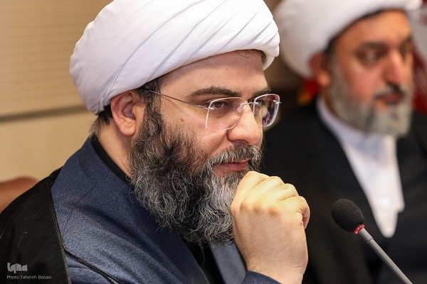 نشست هم‌اندیشی استادان تدبر در قرآن کریم