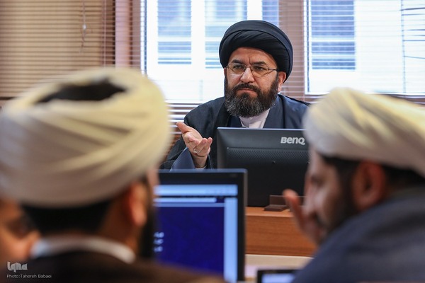 نشست هم‌اندیشی استادان تدبر در قرآن کریم