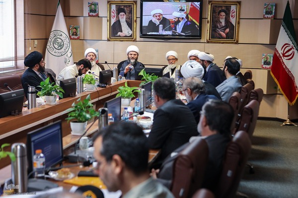 نشست هم‌اندیشی استادان تدبر در قرآن کریم