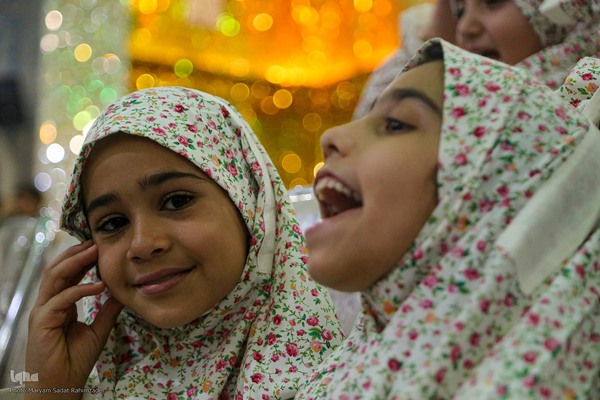 جشن تکلیف دختران در حرم سیدعلاءالدین حسین(ع)
