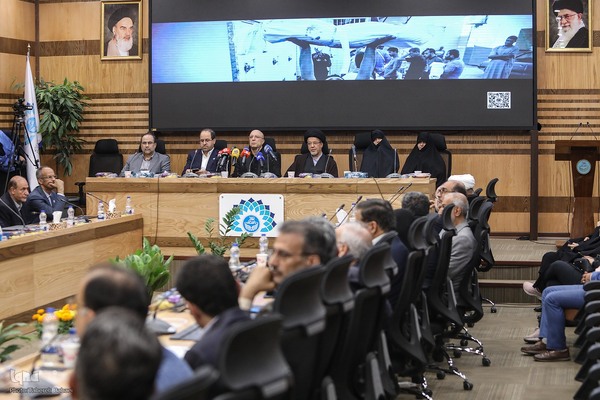 نشست «یک دهه سخن رهبر حکیم انقلاب اسلامی با جوانان آمریکا و اروپا»