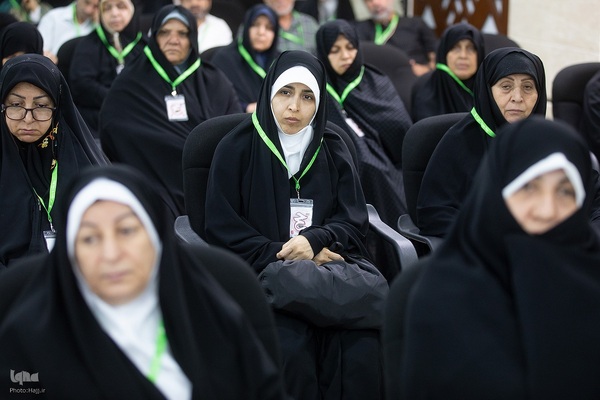 مراسم تجلیل از خانواده معظم شهدا