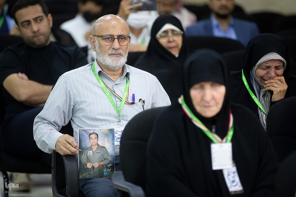 مراسم تجلیل از خانواده معظم شهدا