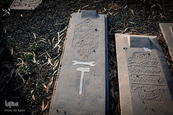 تخت فولاد؛ سرزمین نماد‌ها و نشانه‌ها