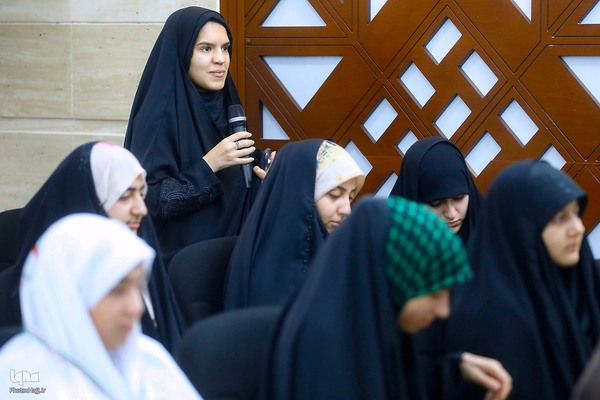 دیدار صمیمی با نوجوانان و جوانان حج گزار