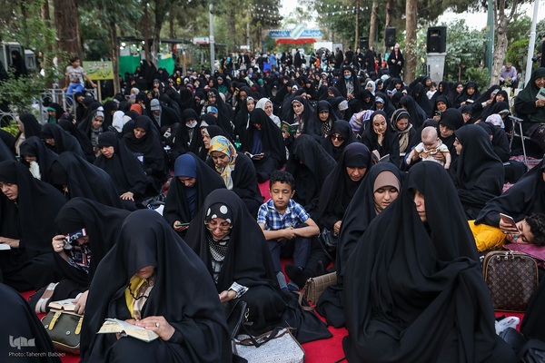 مراسم پرفیض دعای عرفه در گلزار شهدا تهران