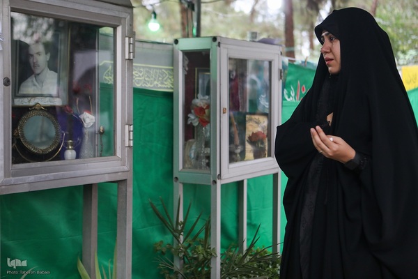 مراسم پرفیض دعای عرفه در گلزار شهدا تهران