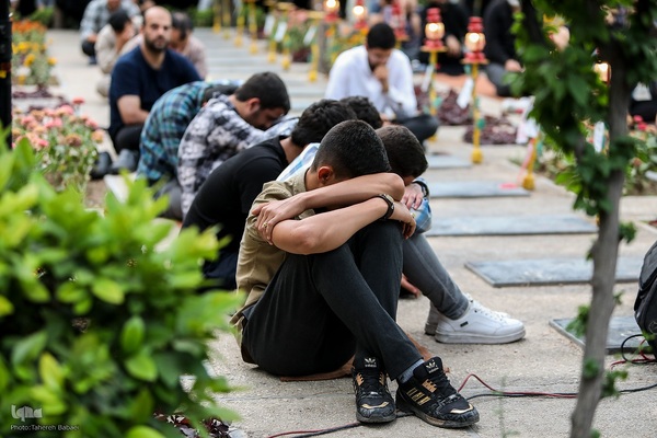 مراسم پرفیض دعای عرفه در گلزار شهدا تهران