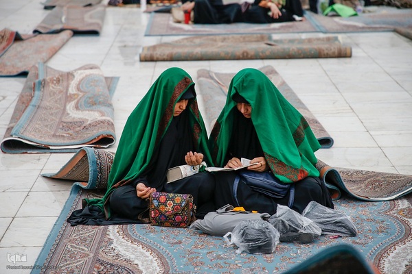 قرائت دعای عرفه در مسجد مقدس جمکران