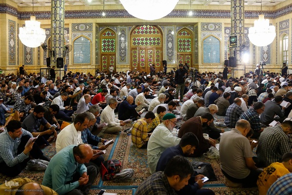 قرائت دعای عرفه در مسجد مقدس جمکران