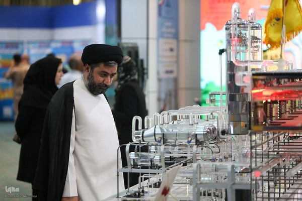 نمایشگاه «دستاوردهای دولت مردمی»