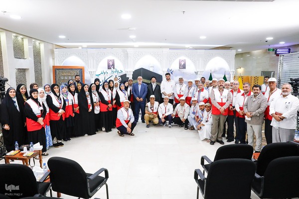دیدار با پزشکان و کادر درمان داوطلب در حج 1403