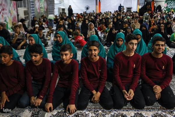 «ضیافت غدیر با حضورایتام و فرزندان محسنین تحت حمایت کمیته امداد استان تهران»