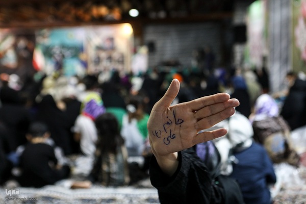 «ضیافت غدیر با حضورایتام و فرزندان محسنین تحت حمایت کمیته امداد استان تهران»