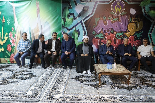 «ضیافت غدیر با حضورایتام و فرزندان محسنین تحت حمایت کمیته امداد استان تهران»