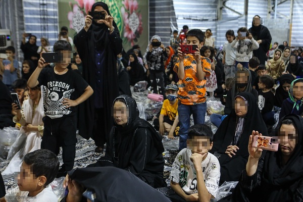 «ضیافت غدیر با حضورایتام و فرزندان محسنین تحت حمایت کمیته امداد استان تهران»