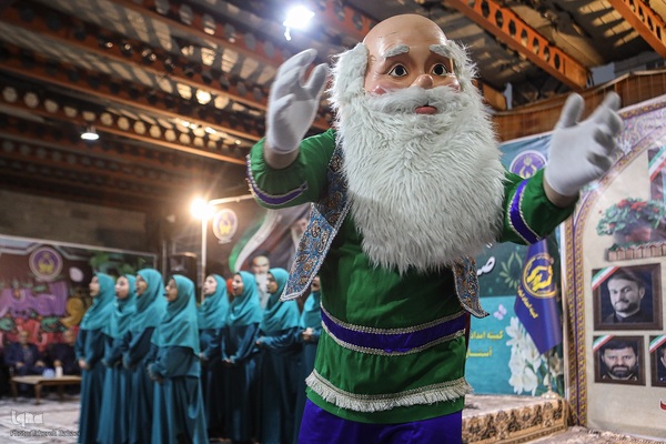 «ضیافت غدیر با حضورایتام و فرزندان محسنین تحت حمایت کمیته امداد استان تهران»