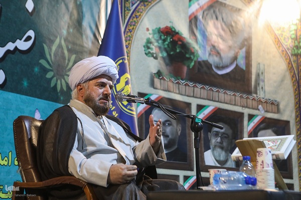 «ضیافت غدیر با حضورایتام و فرزندان محسنین تحت حمایت کمیته امداد استان تهران»