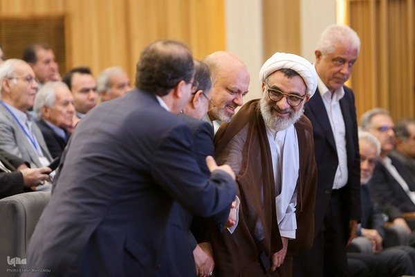 اعطای دومین نشان عالی دانش در نماد آموزش عالی ایران