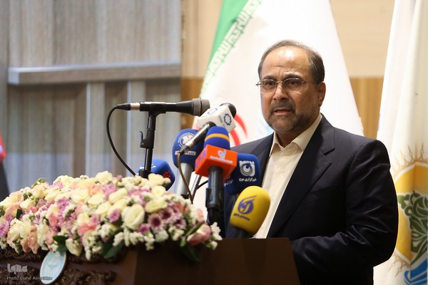 اعطای دومین نشان عالی دانش در نماد آموزش عالی ایران