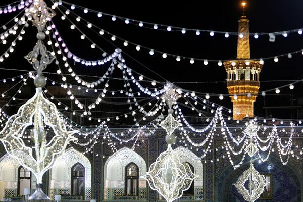 حرم مطهر رضوی در شب عید غدیر