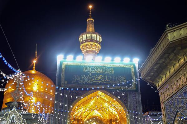 حرم مطهر رضوی در شب عید غدیر