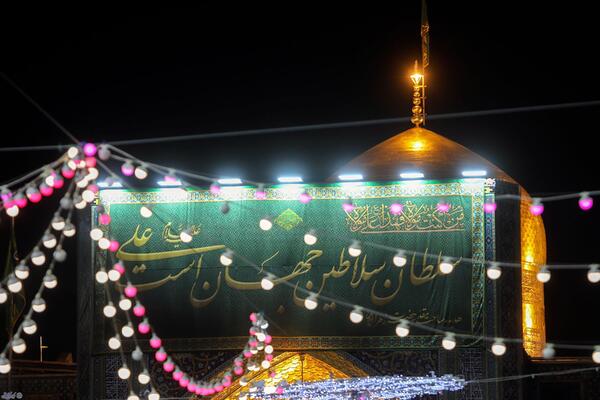 حرم مطهر رضوی در شب عید غدیر