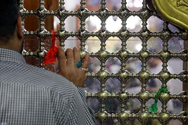 حرم مطهر رضوی در شب عید غدیر