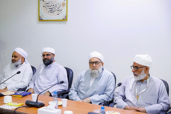 دیدار با جمعی از علما و روحانیون کاروان های اهل سنت در مکه مکرمه