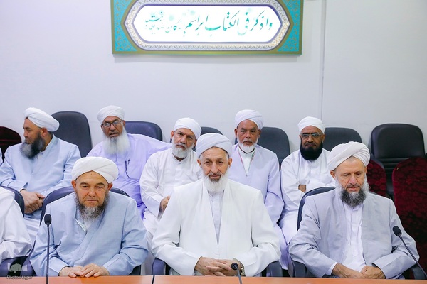 دیدار با جمعی از علما و روحانیون کاروان های اهل سنت در مکه مکرمه