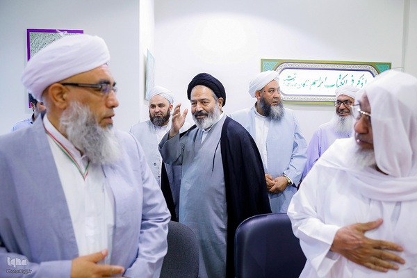 دیدار با جمعی از علما و روحانیون کاروان های اهل سنت در مکه مکرمه