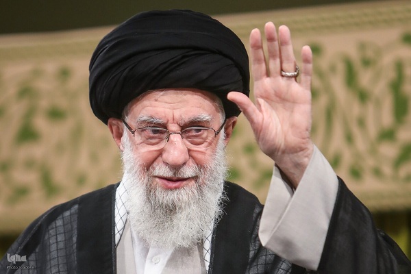 دیدار هزاران نفر از اقشار مختلف مردم در روز عید غدیر