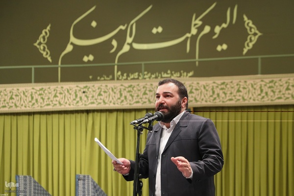 دیدار هزاران نفر از اقشار مختلف مردم در روز عید غدیر