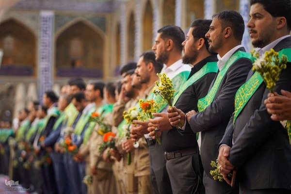 تجدید بیعت خادمان حرم مطهر امام علی در عید غدیر خم