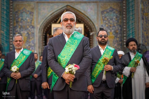 تجدید بیعت خادمان حرم مطهر امام علی در عید غدیر خم