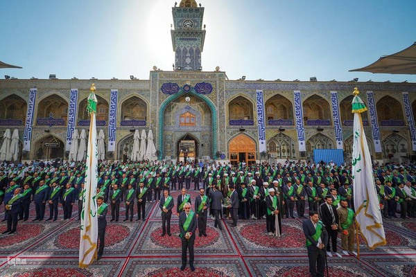 تجدید بیعت خادمان حرم مطهر امام علی در عید غدیر خم