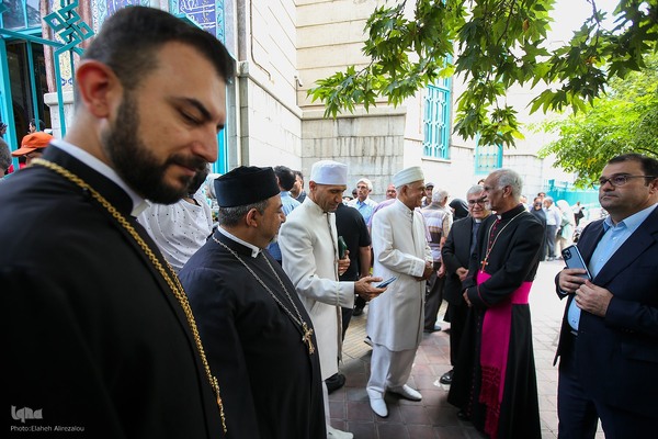 انتخابات چهاردهمین دوره ریاست جمهوری در حسینیه ارشاد