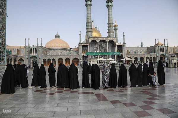چهاردهمین دوره انتخابات ریاست جمهوری در حرم حضرت معصومه(س) و مسجد مقدس جمکران